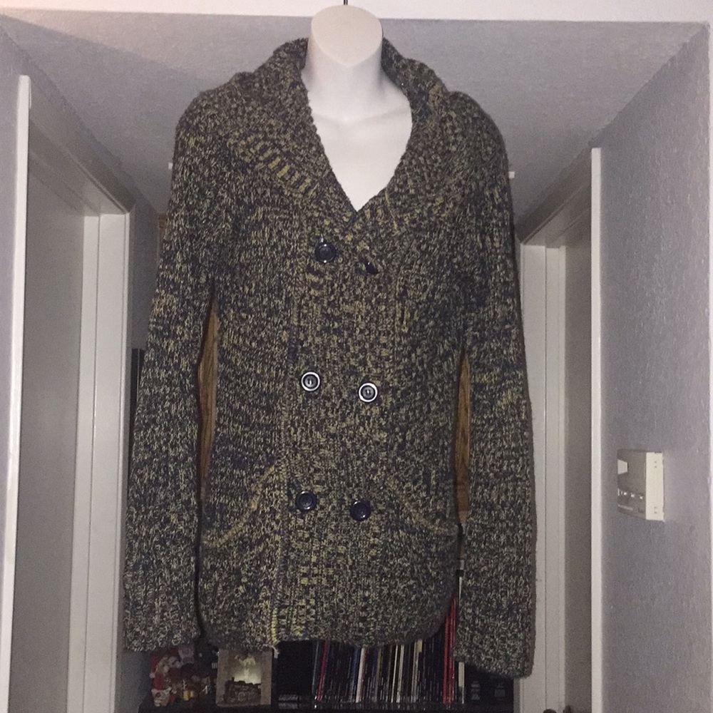 Blue and yellow sweater medium